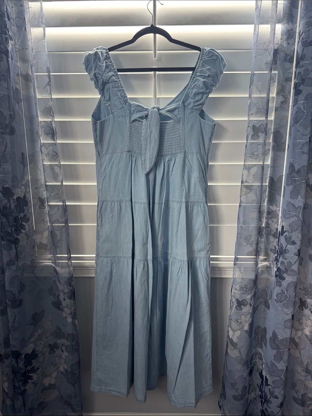Old Navy Light Blue Jean Tiered Maxi Dress with Ruffled Straps - Picture 5 of 6